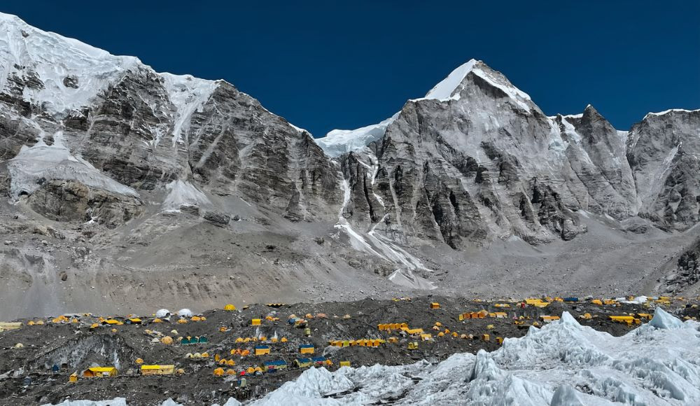 Everest expedition nepal