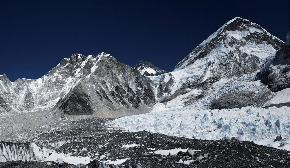 everest trek