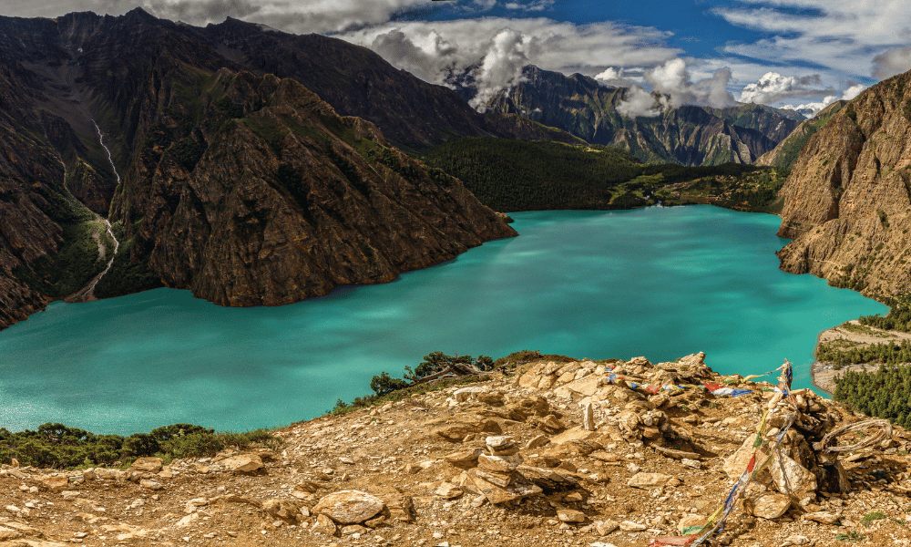 shey phoksundo lake view